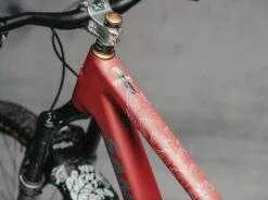 Dyedbro EWS Mountains Kit De Protection Du Cadre -Vélos Pièces Magasin DYEDBRO EWS Mountains Rahmenschutz Kit DBF11231 4