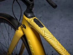 Dyedbro Kit De Protection De Cadre Stay Free Gravel 8 Dyedbro Kit De Protection De Cadre Stay Free Gravel -Vélos Pièces Magasin Dyedbro Stay Free Gravel Rahmenschutz Kit GB 33317 2